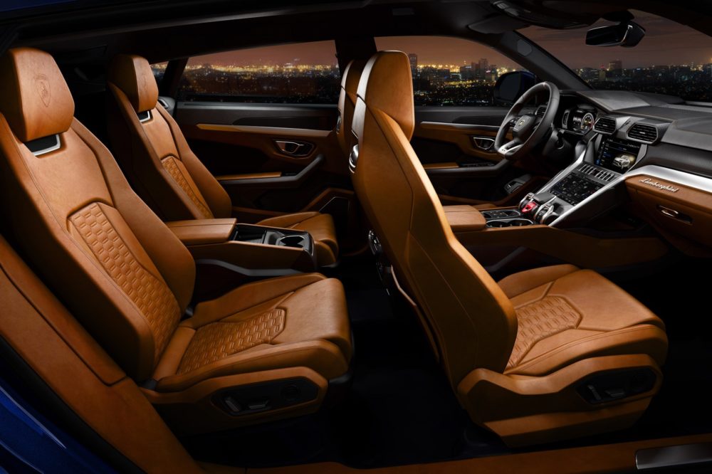 Lamborghini Urus - Image 4
