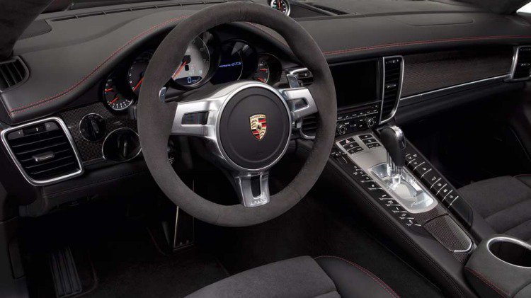 Porsche Panamera GTS - Image 2