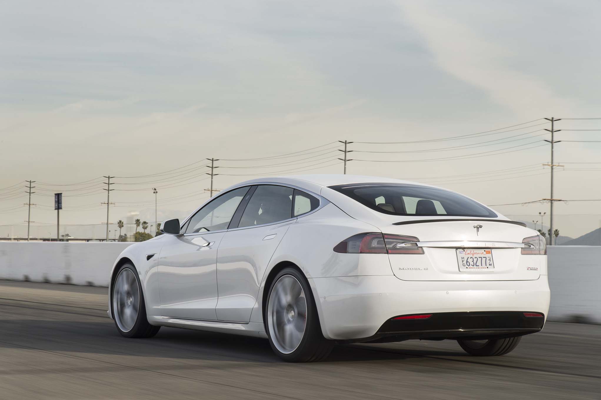 Tesla Model S P100D - Image 2